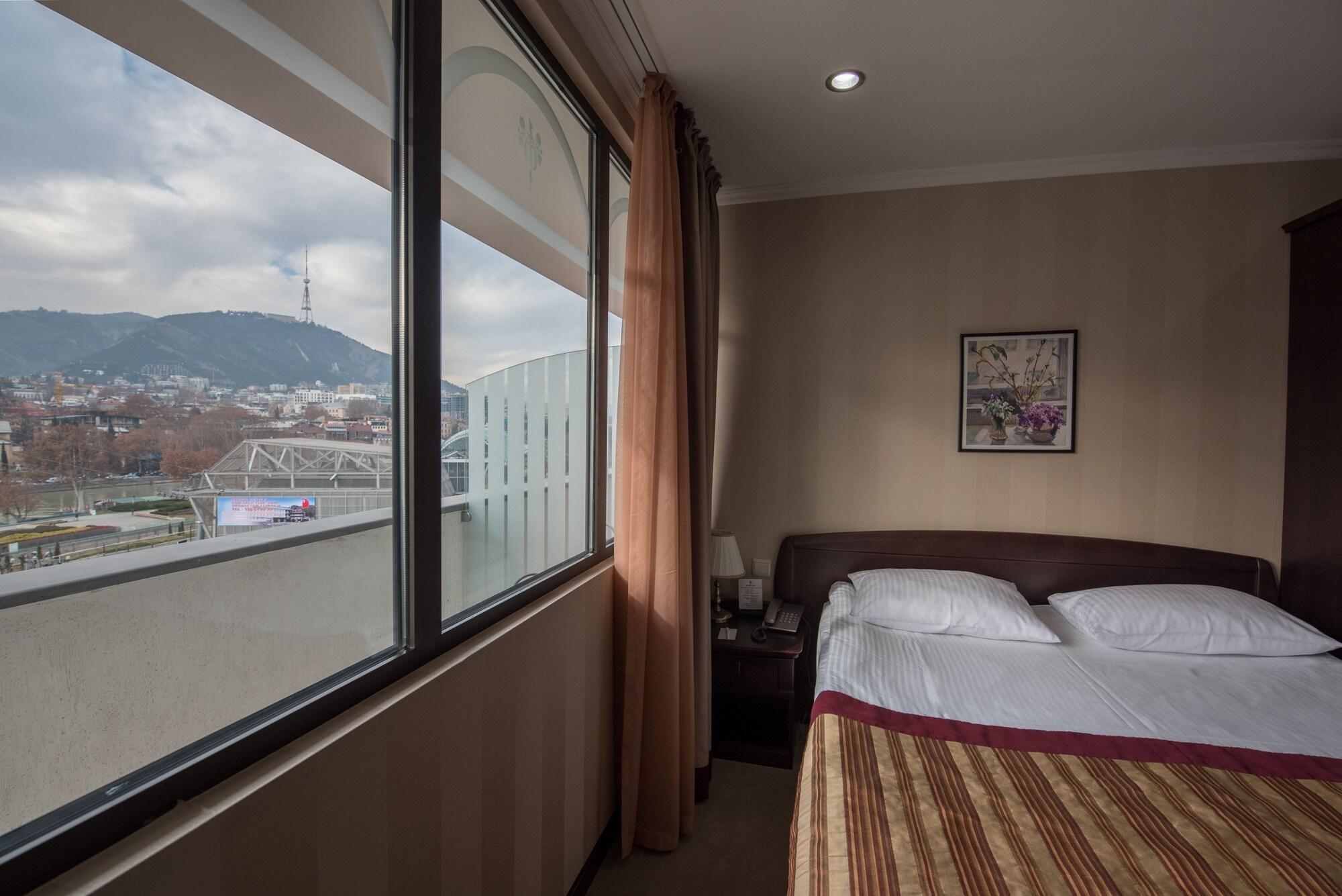 Hotel Rikhe Monika Tbilisi Exterior photo